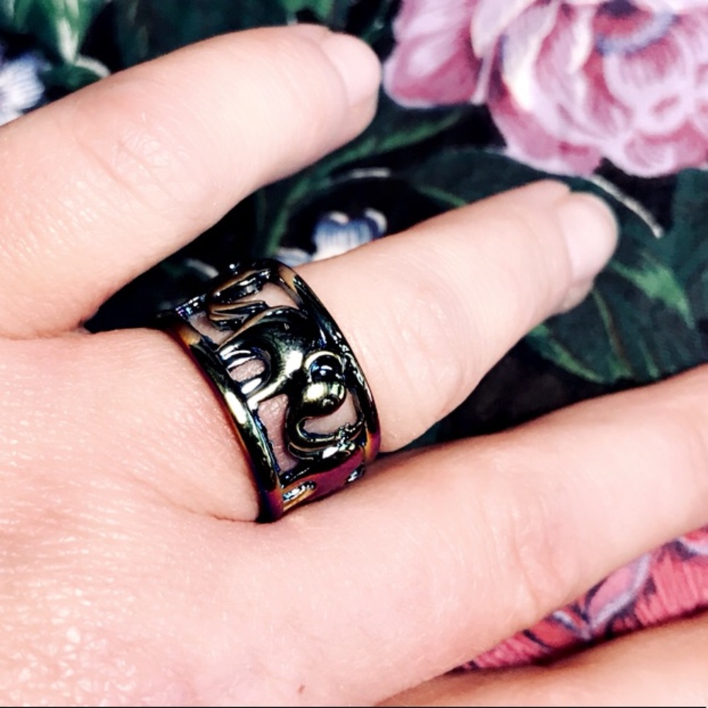 BRAND NEW 18KTRGF ELEPHANT RING - Picture 5 of 8